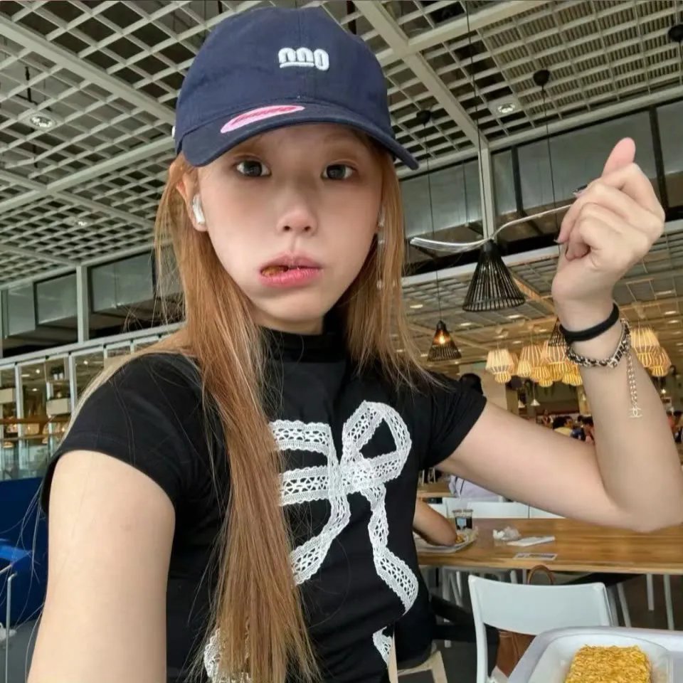刹那间海报